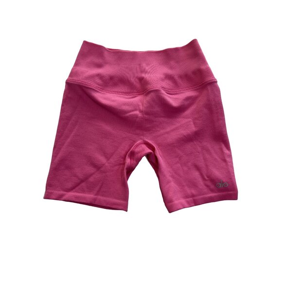 ALO Yoga Pants - NWOT ALO Yoga Seamless Ribbed Stretch Shorts in Pink